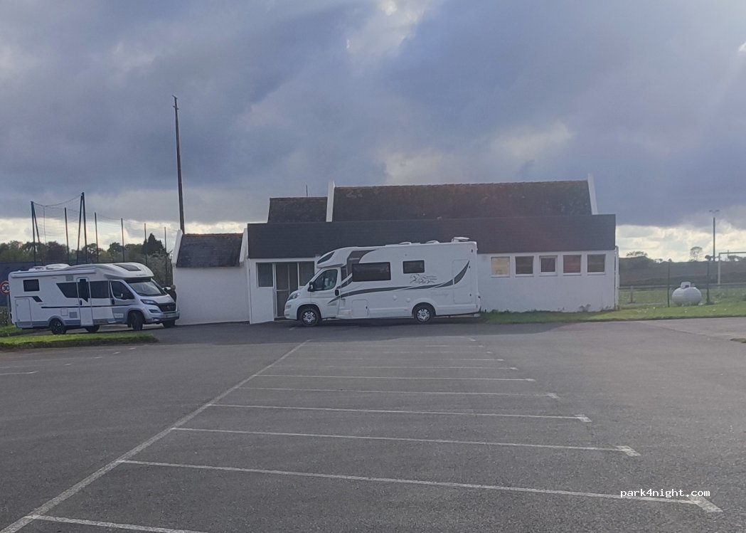 (29530) Landeleau - 1 Rue des Trois Croix — foto