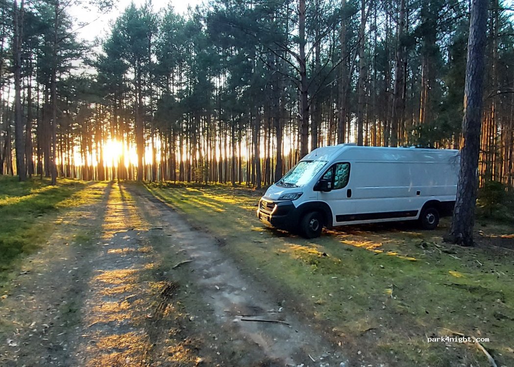 (331 62) Manětín - — foto