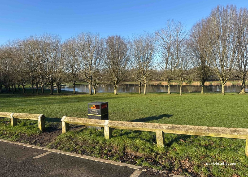 (SG2 8UY) Stevenage - Fairlands Valley Park — foto 2