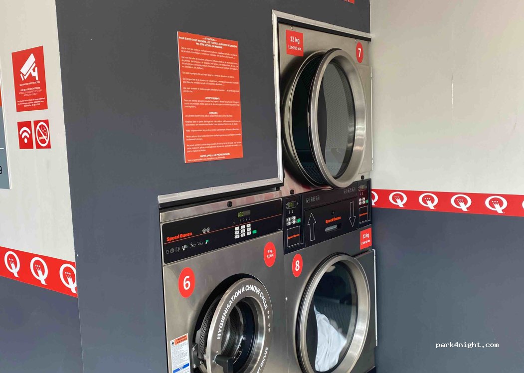 (64200) Biarritz - 12 Avenue de la Gare — foto 2