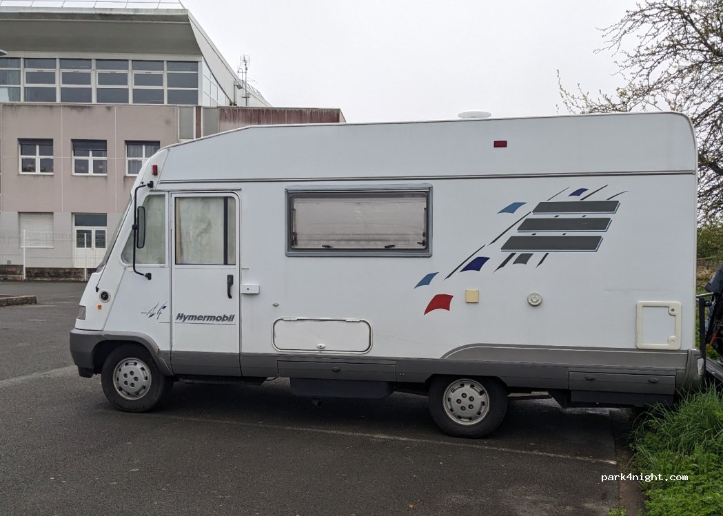 (79200) Parthenay - 6 Rue Ernest Perochon — foto 2