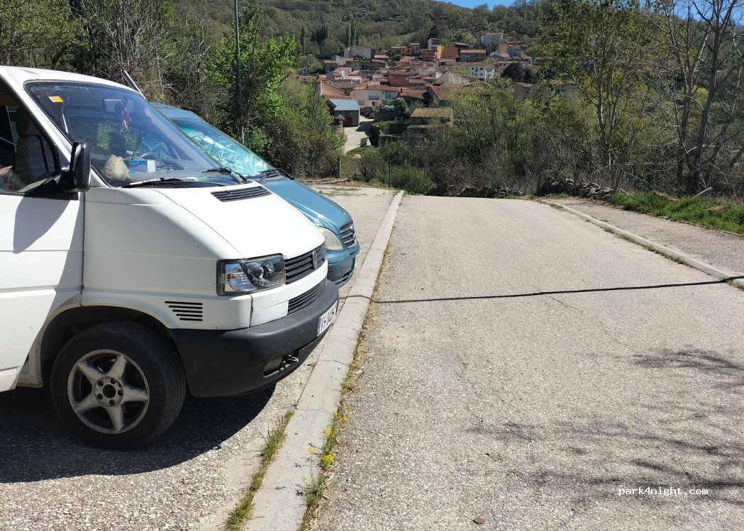 (05633) Navacepeda de Tormes - C. Mayor — foto