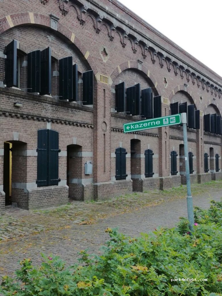 (1398 AN) Muiden - 14 Kazernestraat — foto 2