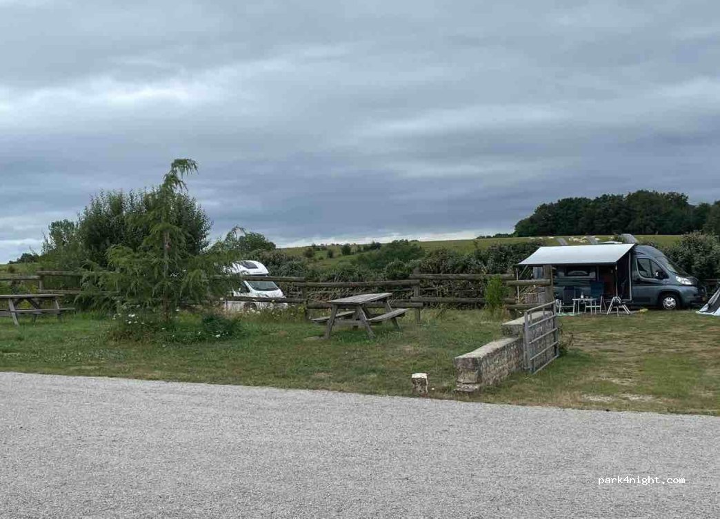 Les Écuries du Fougeray — foto 3