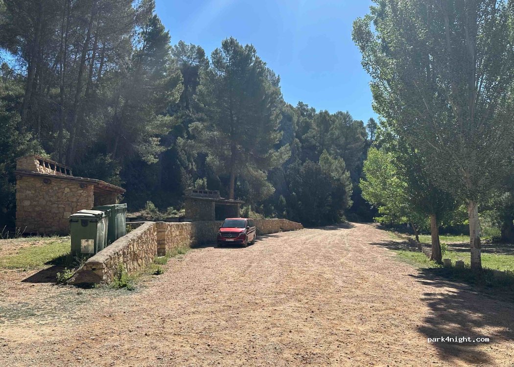 (16373) Cardenete - Unnamed Road — foto