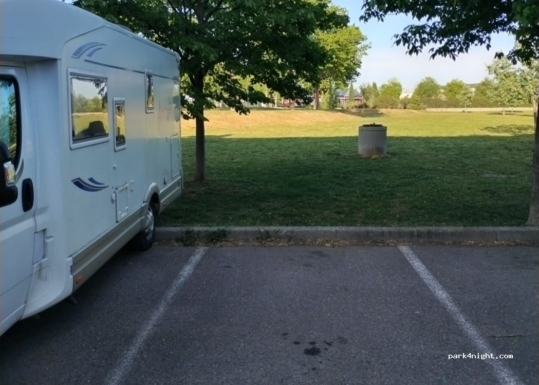 (30900) Nîmes - Rue Louis Landi — foto 3