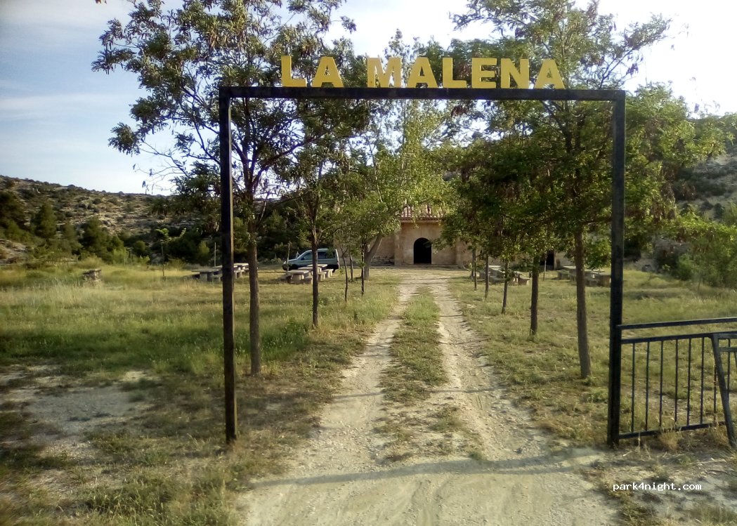 (44566) Las Parras de Castellote - Unnamed Road — foto 2
