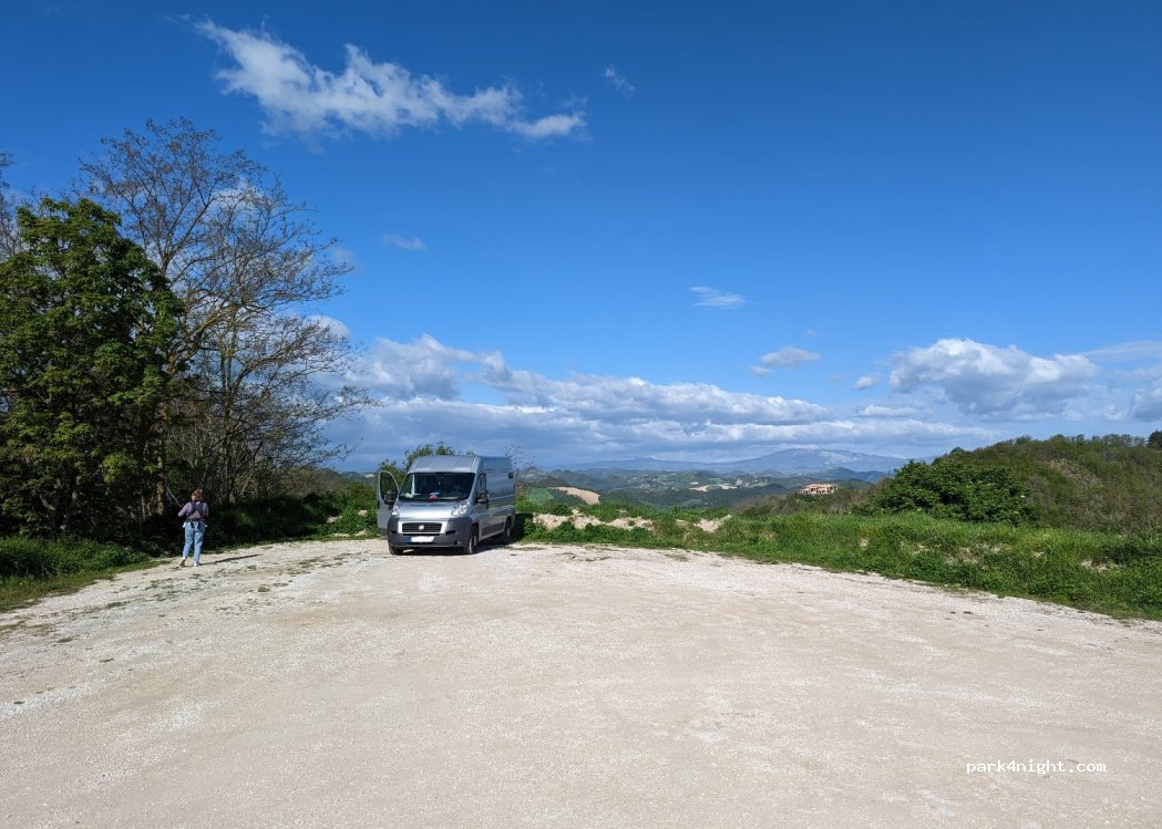 (61029) Urbino - 61 Via SS. Annunziata — foto