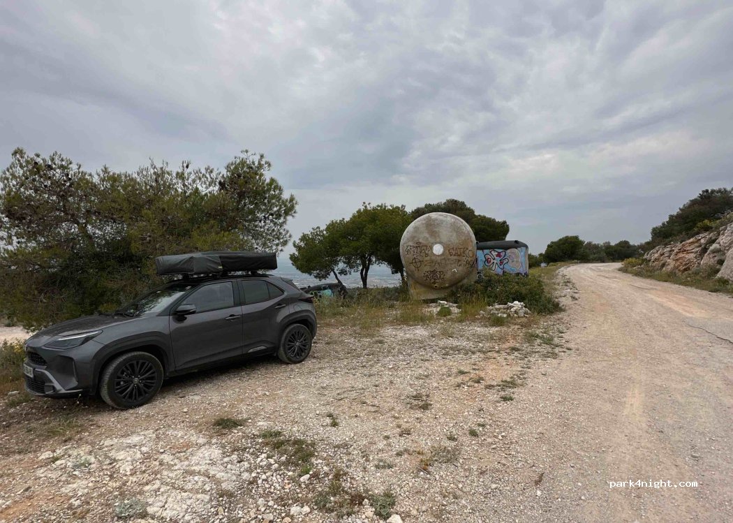 (132 31) Petroupoli - Unnamed Road — foto