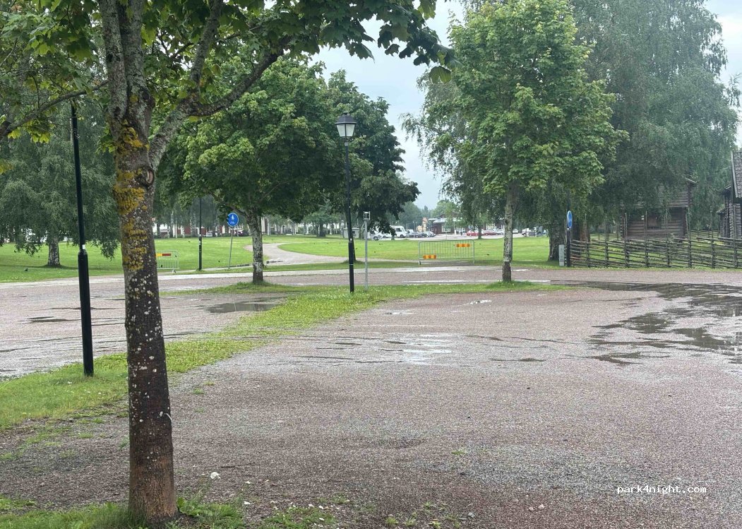 (793 31) Leksand - 15 Kyrkallén — foto 4