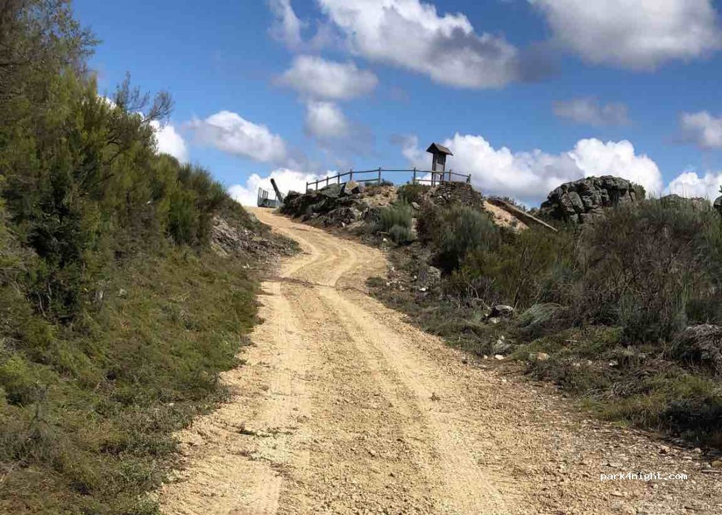 (37542) Navasfrías - Unnamed Road — foto 3