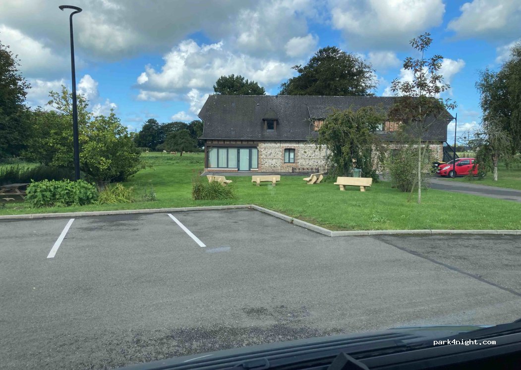 (76370) Petit-Caux - 5 Rue du Val aux Comtes — foto 3