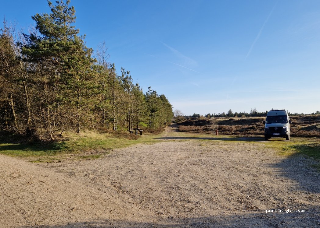 (6510) Gram - Unnamed Road — foto