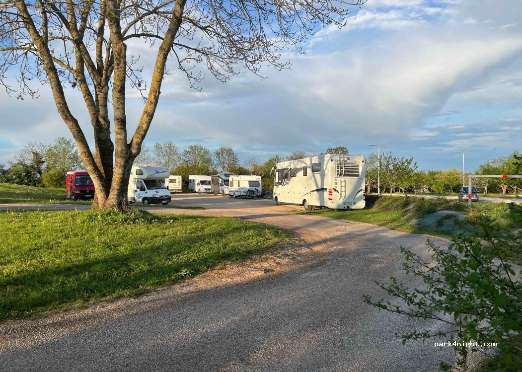 (21380) Savigny-le-Sec - Chemin de Saussy — foto 3