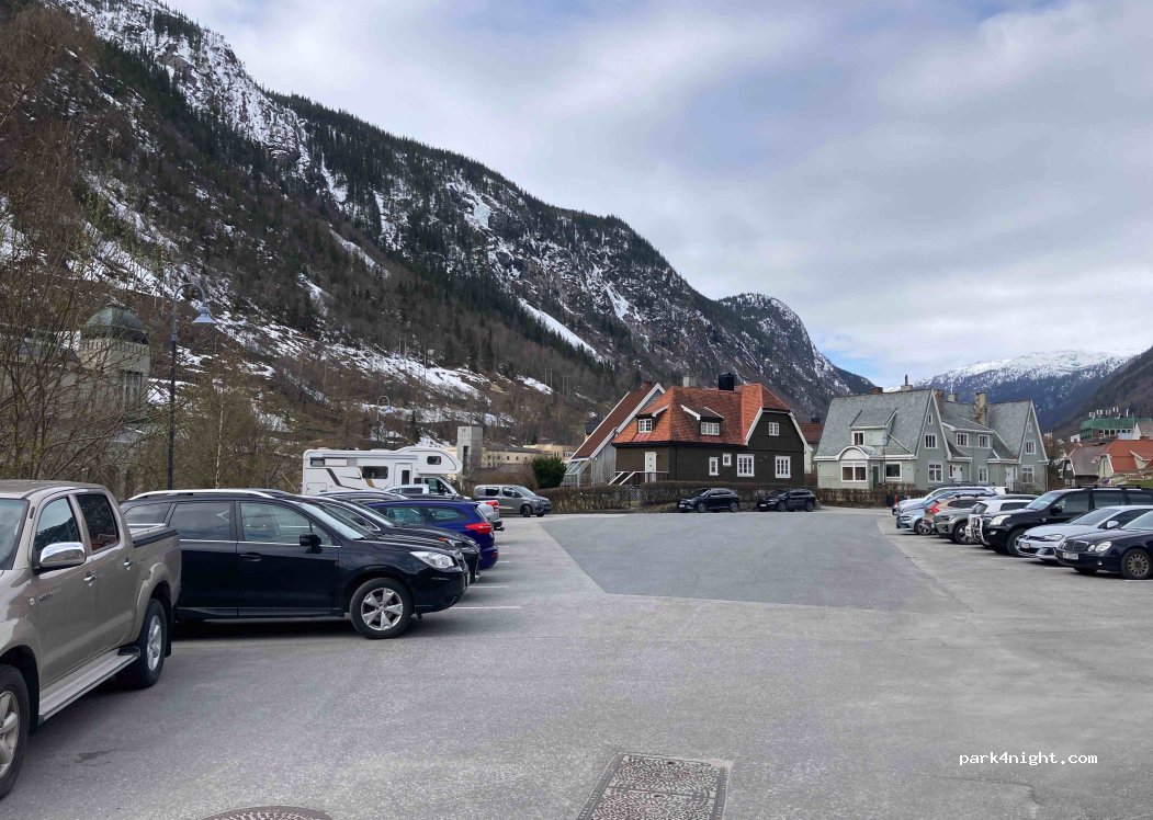 (3660) Rjukan - 20B Professor Tronstads gate — foto