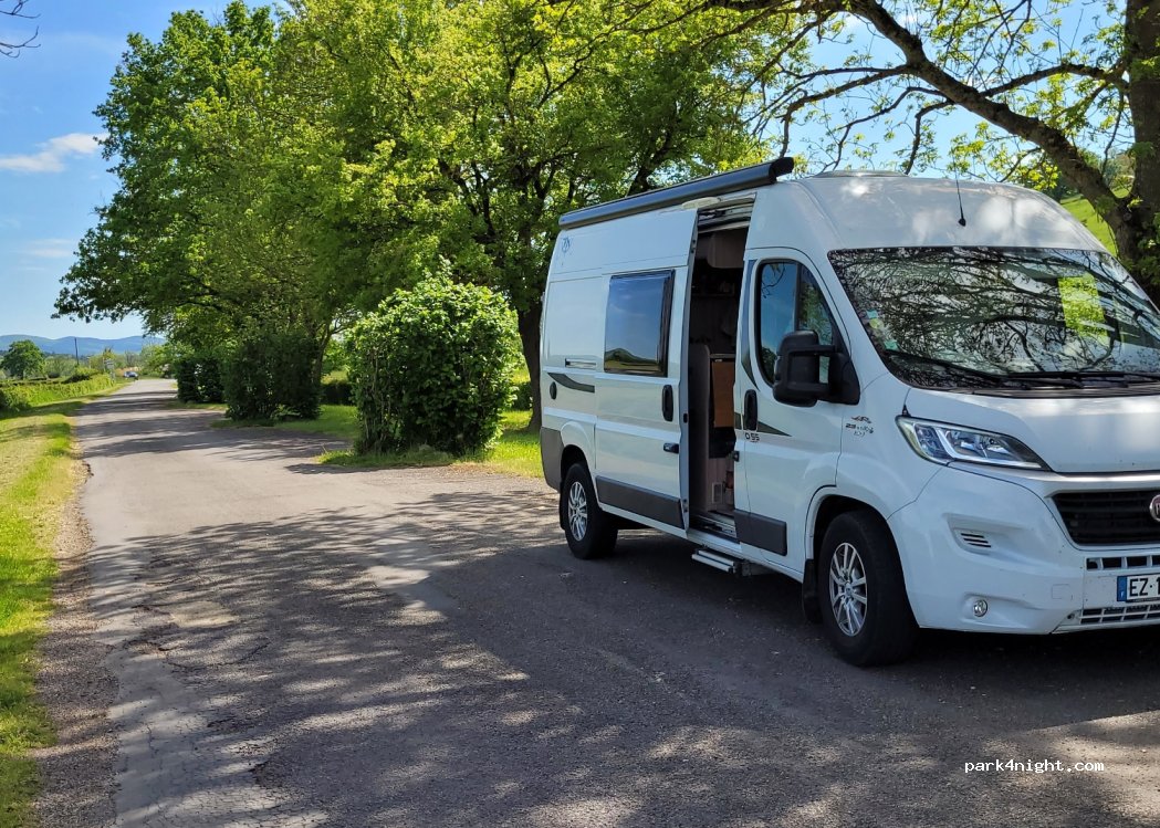 (71460) Ameugny - D981 — foto