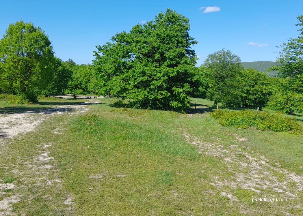 (3932) Erdőbénye - Unnamed Road — foto