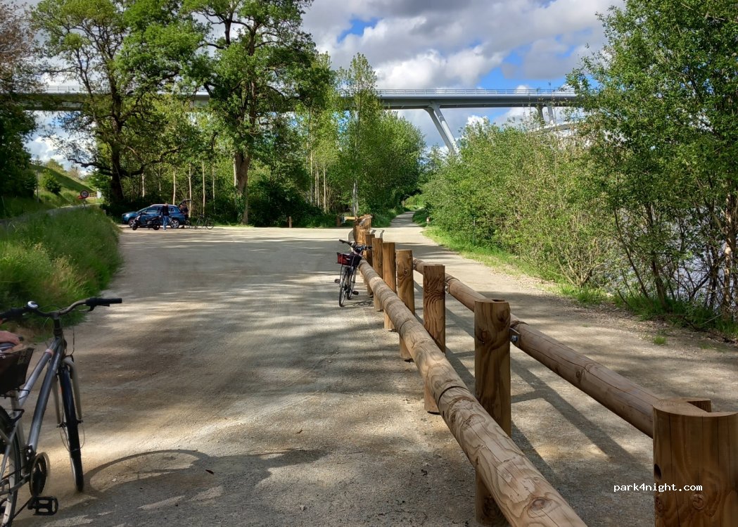 (53200) Château-Gontier-sur-Mayenne - Chemin de Halage Sud — foto