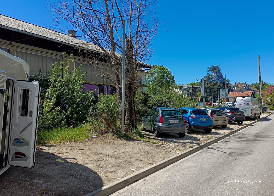 (74960) Annecy - 11 Avenue du Pont Neuf — foto