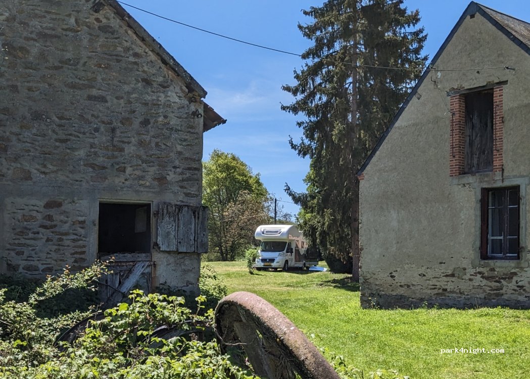 La Cour d'Enchère — foto