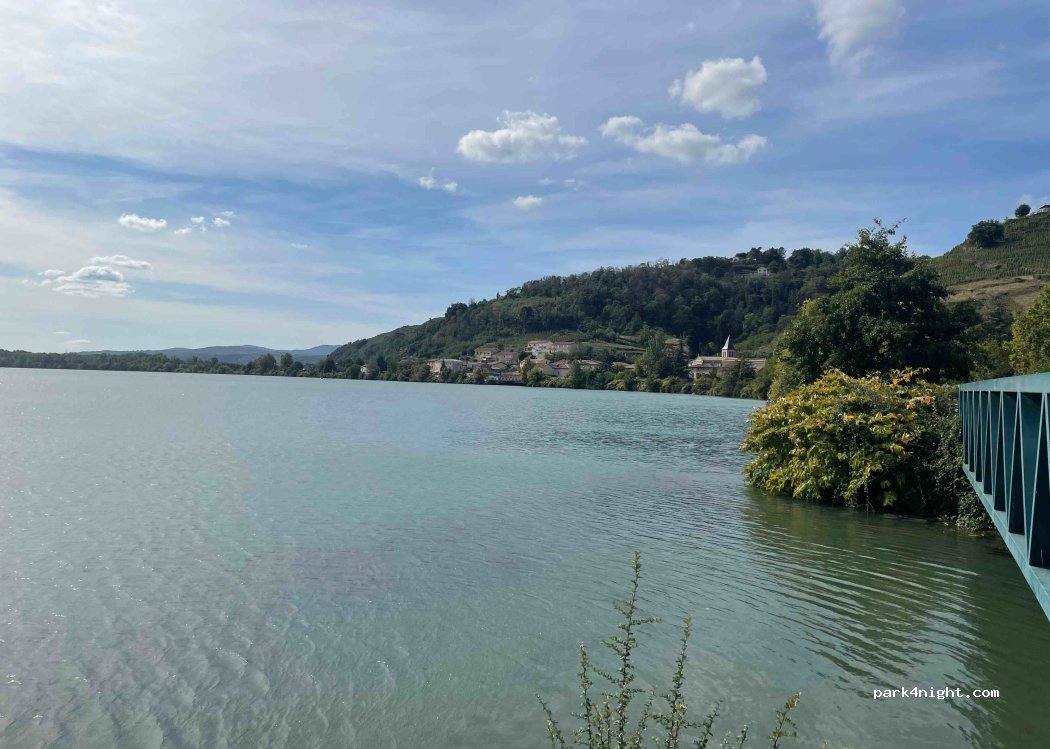 (42410) Vérin - 2 Chemin des bateliers — foto 2