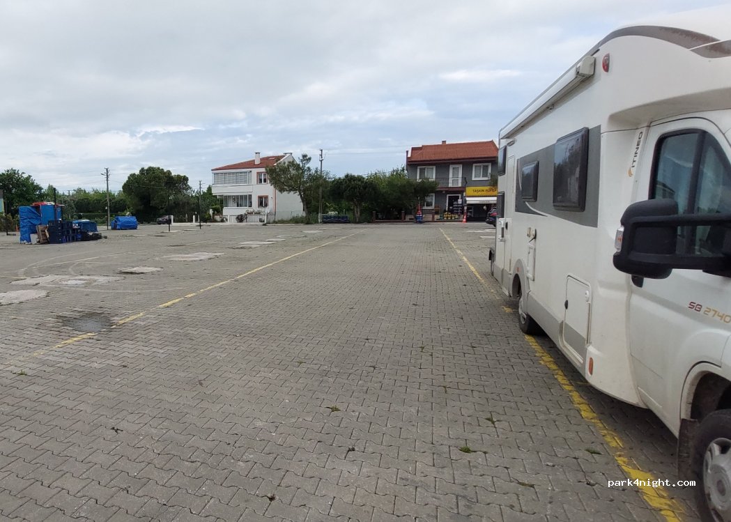 (17110) Kepez - 12 Ladin Sokak — foto