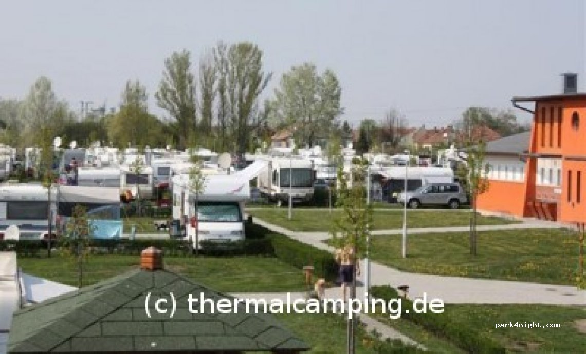 Thermalcamping Pápa — foto