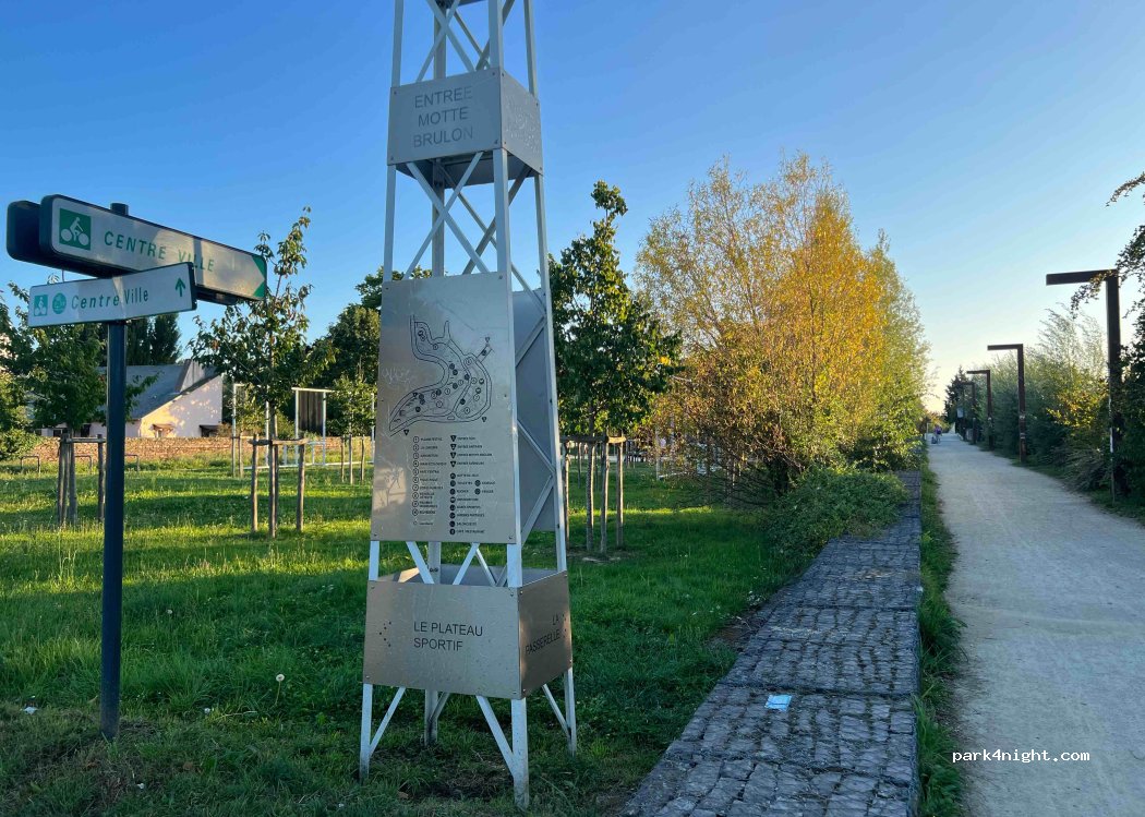 (35700) Rennes - 23 Rue de la Motte Brûlon — foto 4