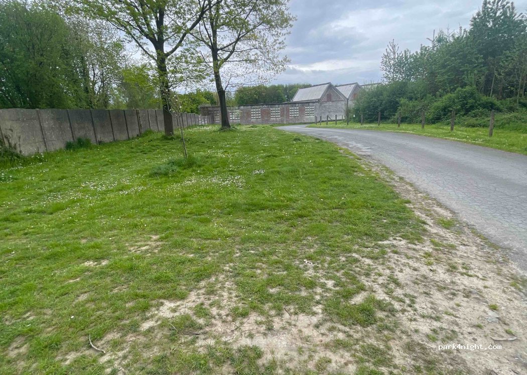 (7190) Écaussinnes - 7 Chemin du Long Spinoy — foto