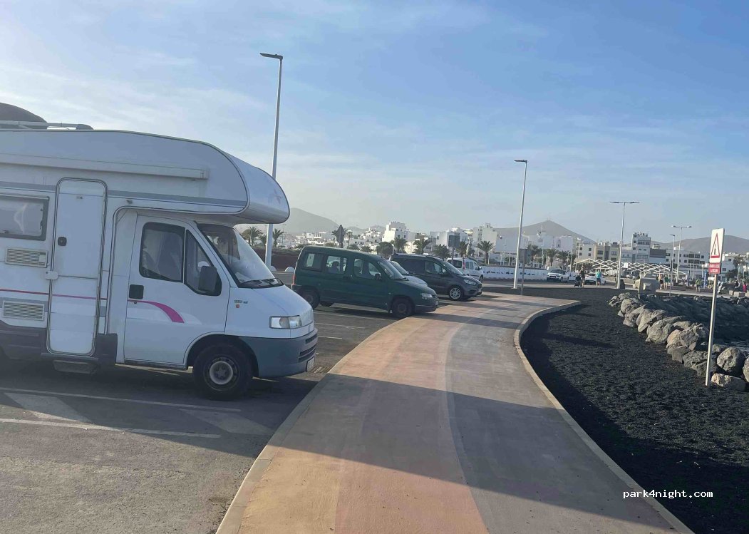(35500) Arrecife - Av. Olof Palme — foto