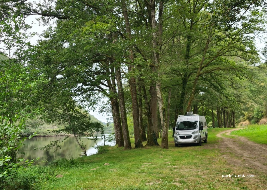(87400) Saint-Léonard-de-Noblat - Moulin de Beaufort — foto 4