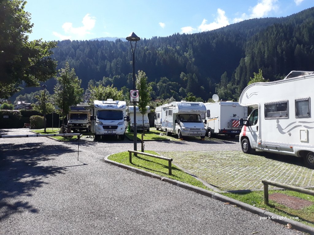 Area Sosta Camper - Mezzano L'Arca — foto 2
