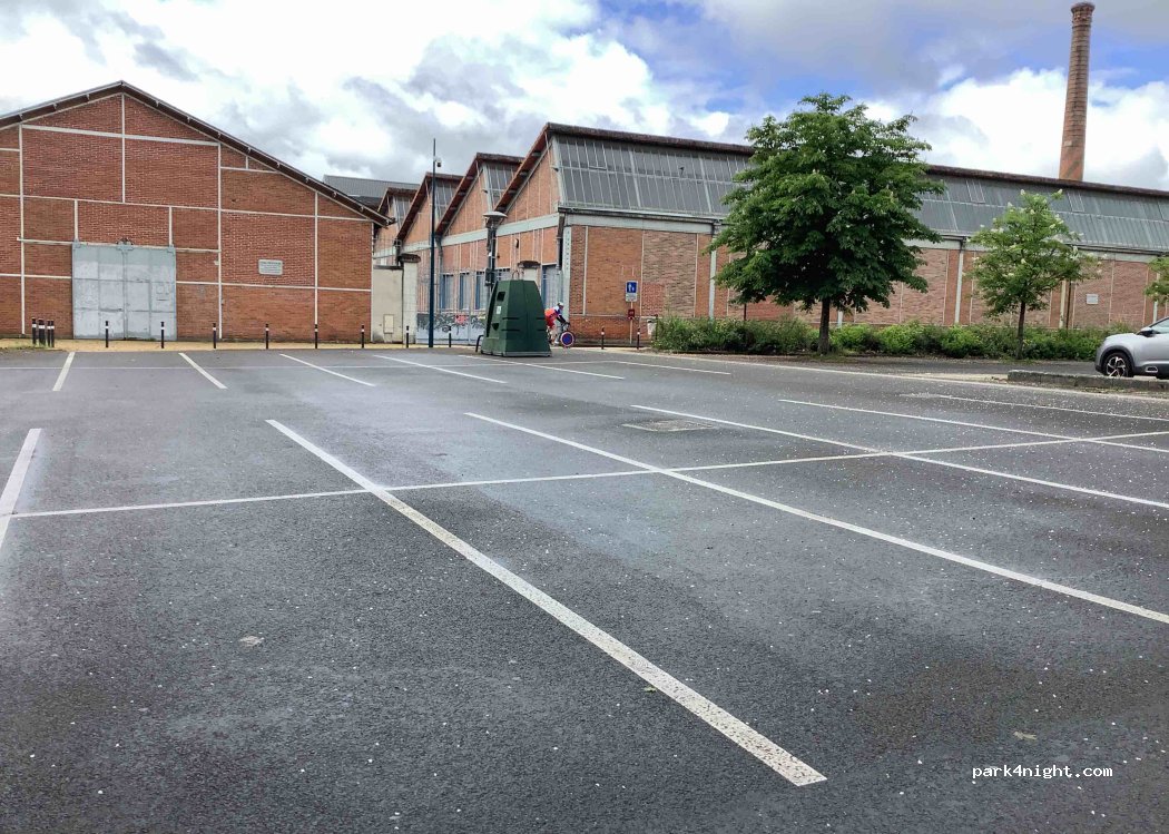 (86100) Châtellerault - 197 Allée du Jardin du Directeur — foto
