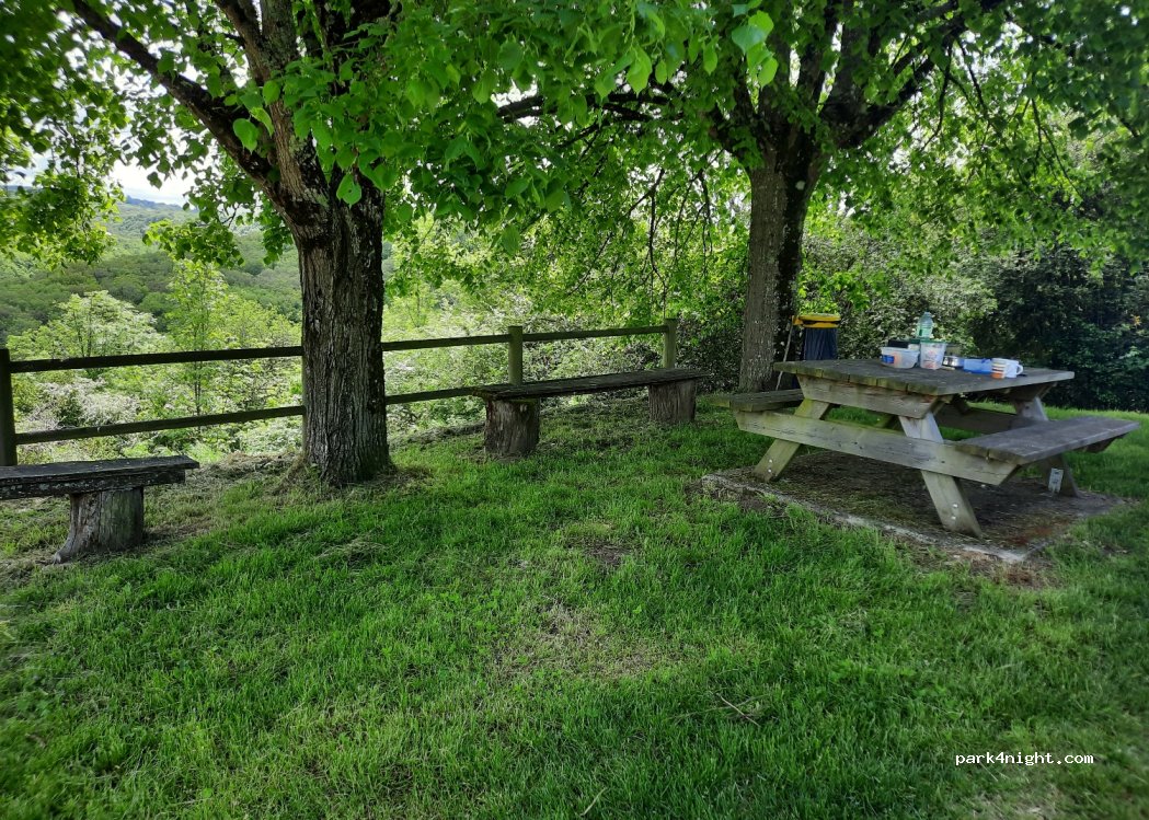 (23220) Le Bourg-d'Hem - 30 Guemontet — foto 2