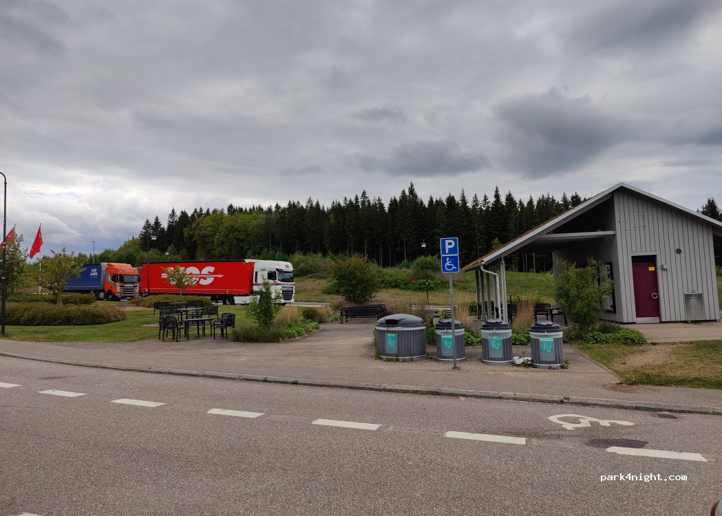 (523 90) Ulricehamn - 40 — foto 3