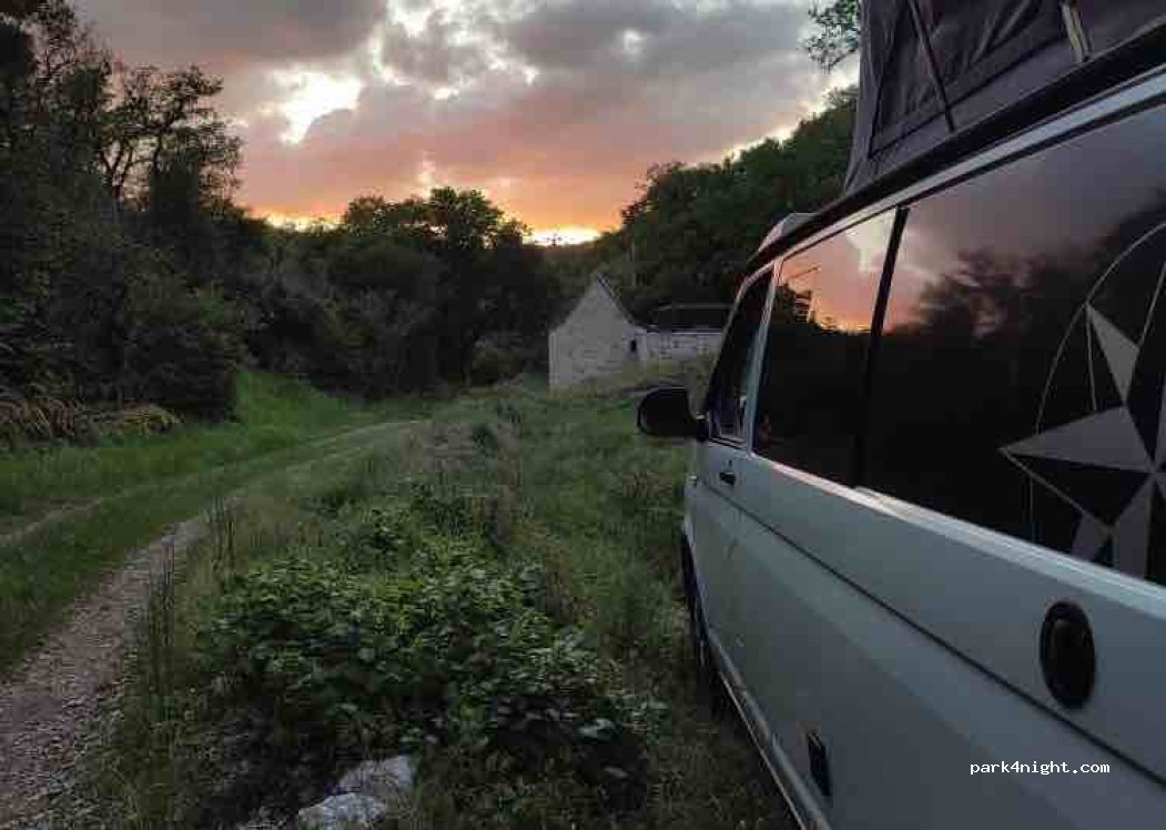 (46330) Cénevières - — foto