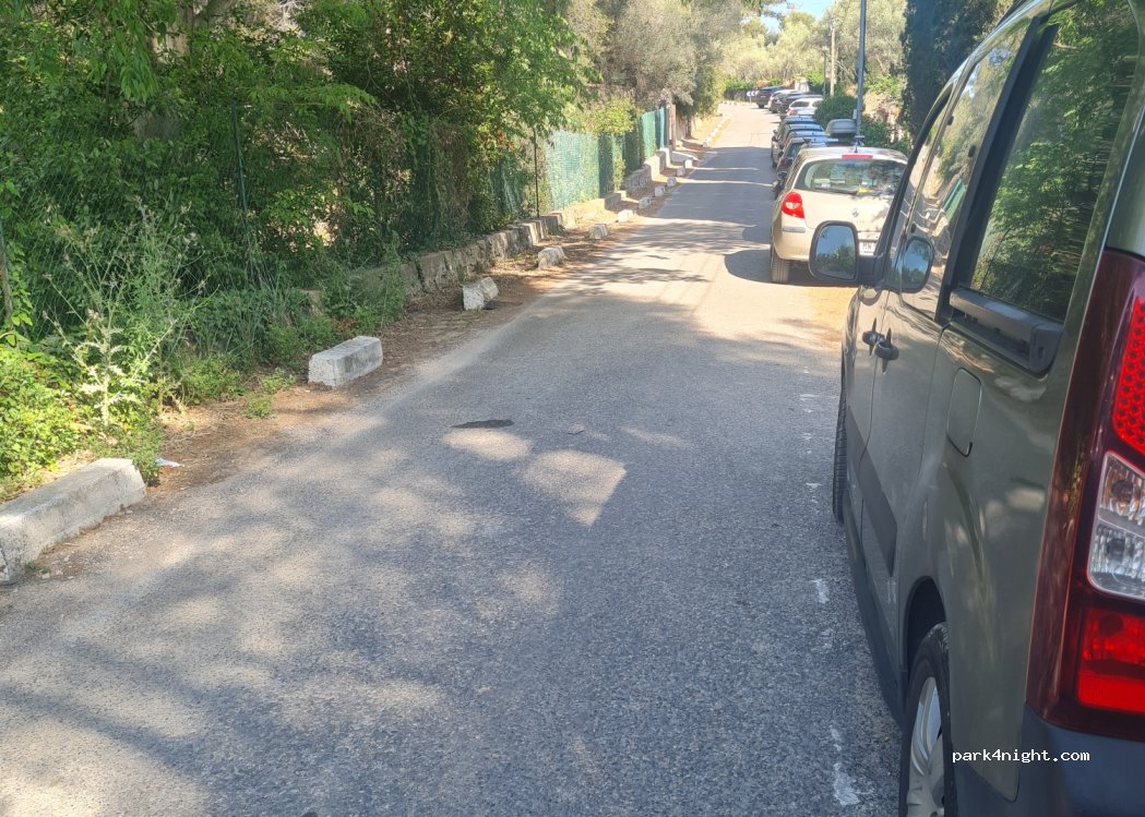 (13600) La Ciotat - 390 Corniche du Liouquet — foto