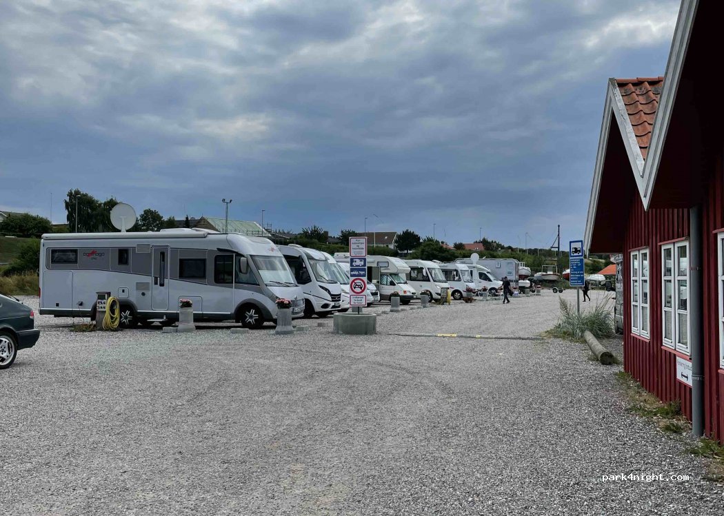 Autocampere Ebeltoft Skudehavn — foto