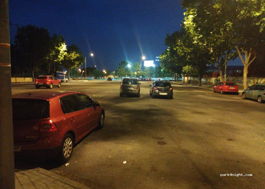 (28053) Madrid - 103 Calle Reguera de Tomateros — foto 2
