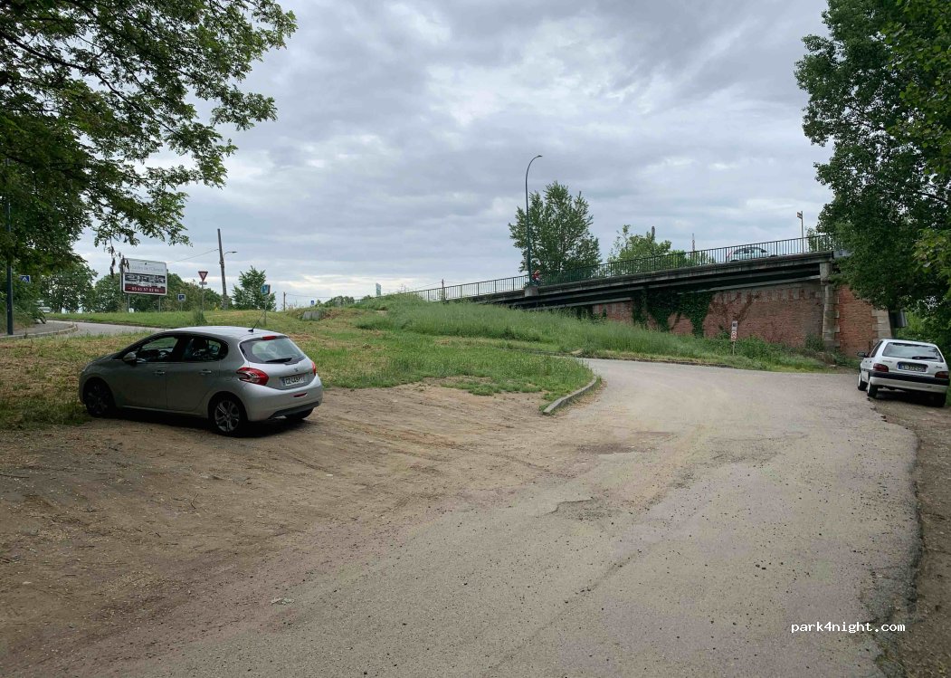 (31200) Toulouse - Route de Blagnac — foto