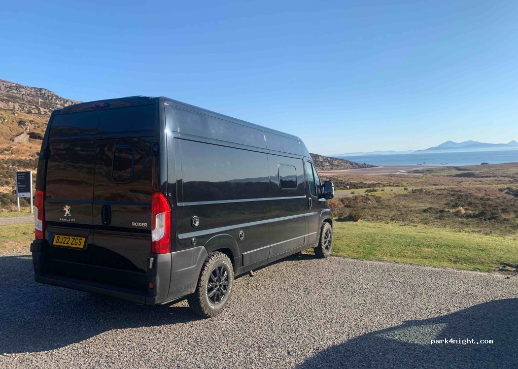 (IV54 8XT) Strathcarron - Unnamed Road — foto 3