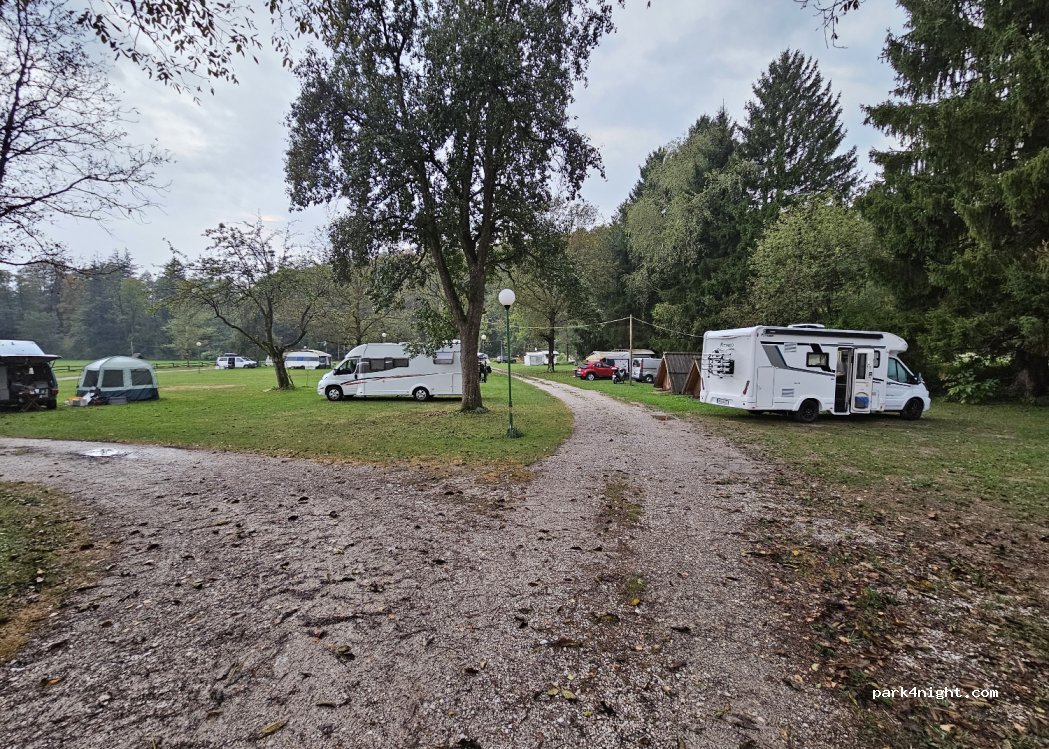 Kamp trnovc — foto 4