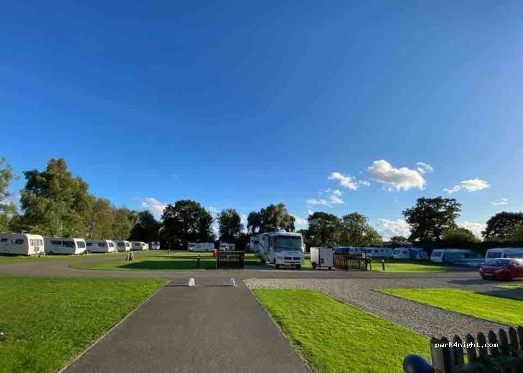 Ashfield Touring Caravan Park — foto 4
