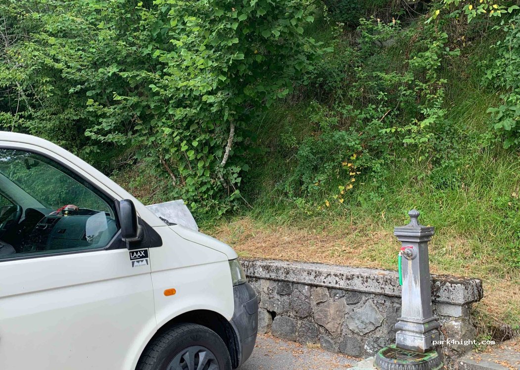 (55034) Minucciano - Via della Chiesa Gorfigliano — foto 3
