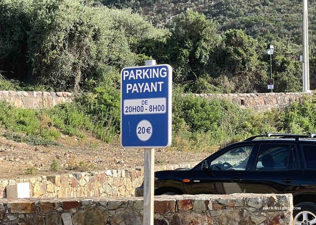 (20245) Galéria - — foto 2