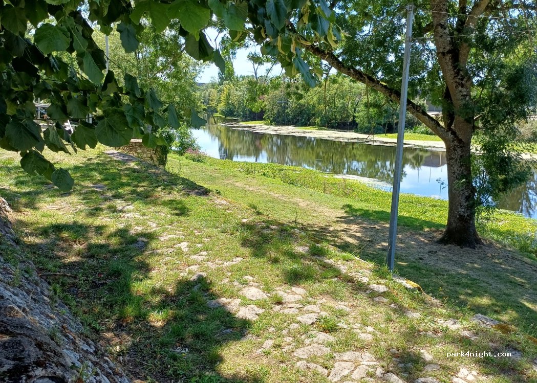 (18400) Saint-Florent-sur-Cher - 8 Rue des Lavoirs — foto 2