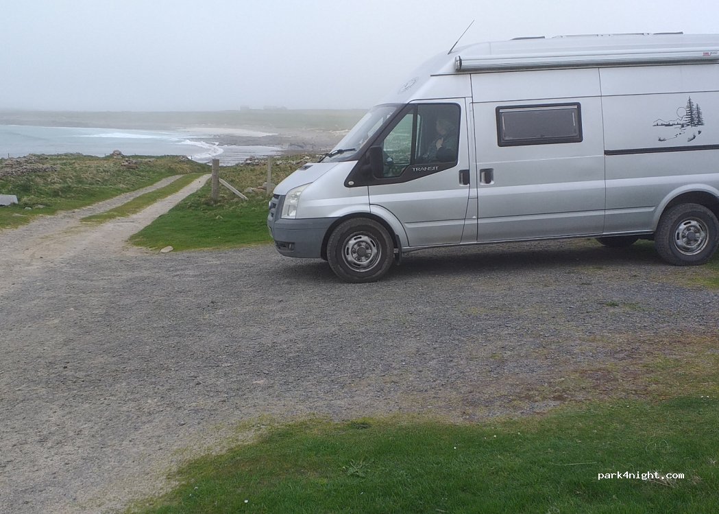 (KW17 2BZ) Pierowall - Unnamed Road — foto