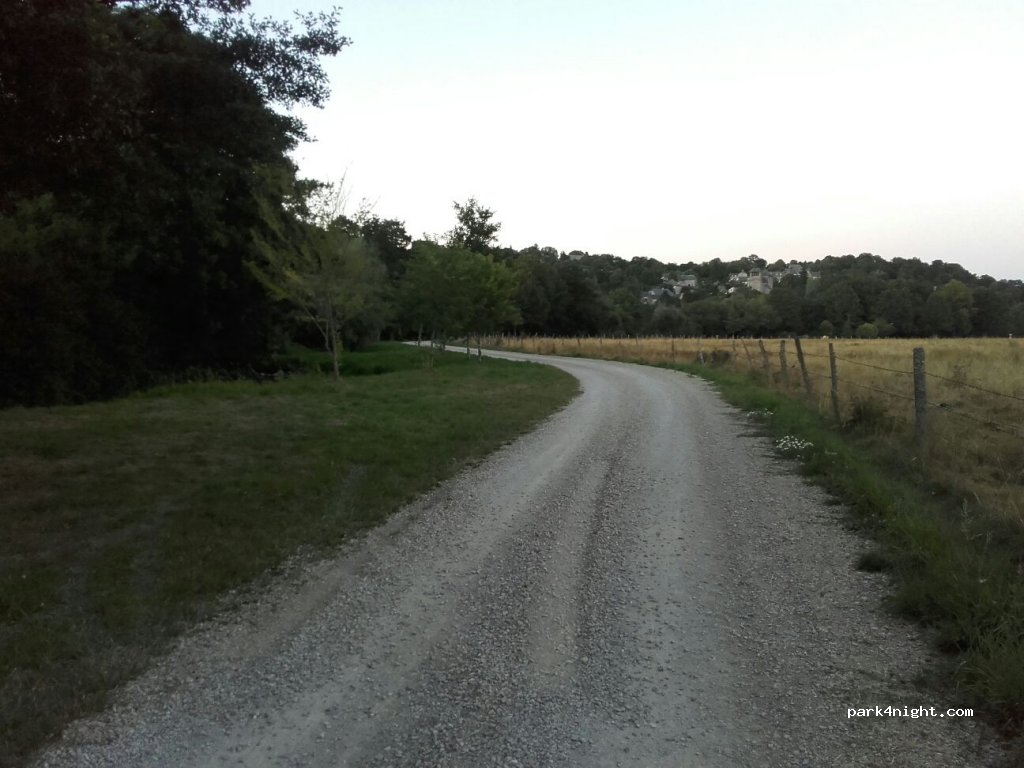 (12420) Argences-en-Aubrac - Ardunes — foto