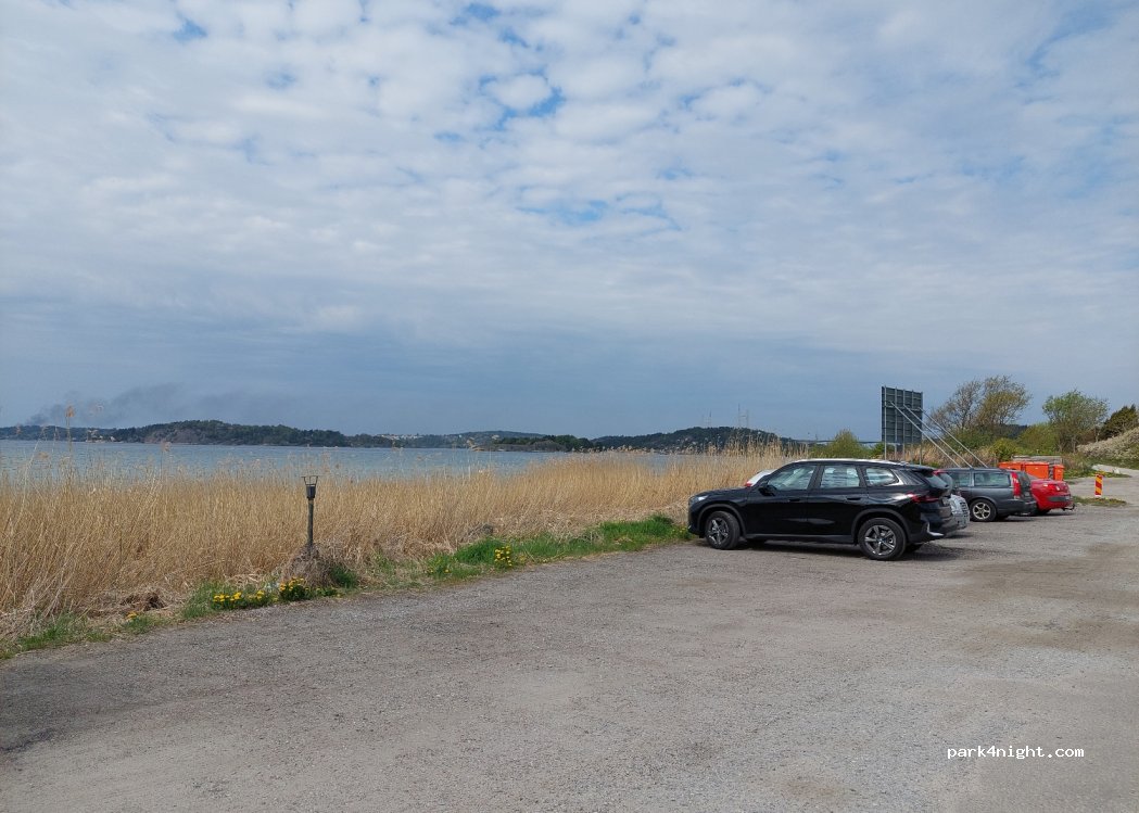 (444 55) Stenungsund - Länsväg — foto 2