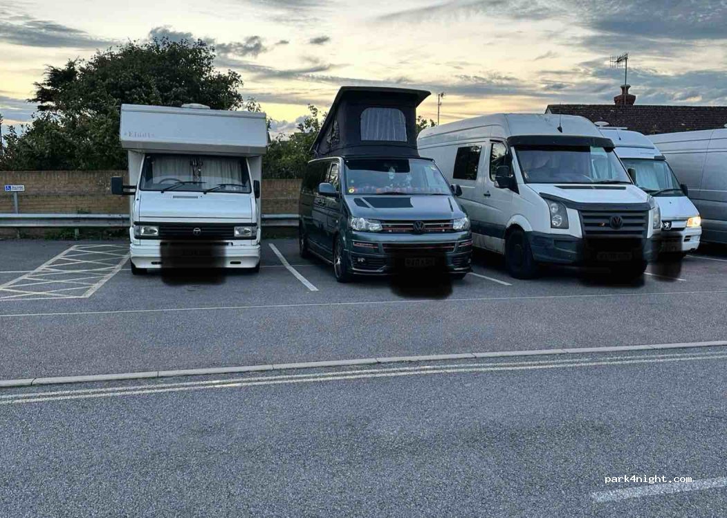 (BN43 5YH) Riverbank - 12 Lower Beach Road — foto 4